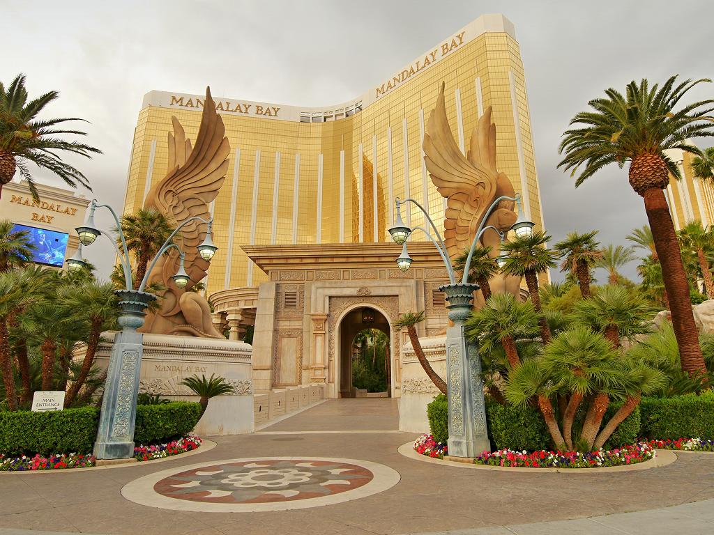 Der Eingang zum Mandalay Bay