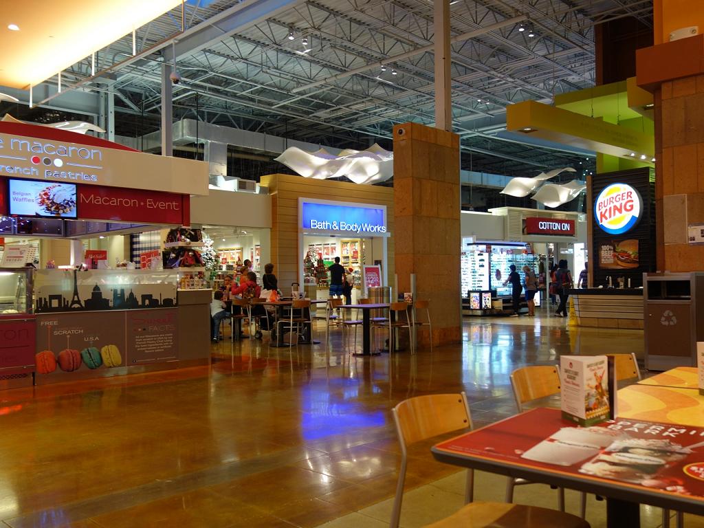 Der Foodcourt in der Dolphin Mall