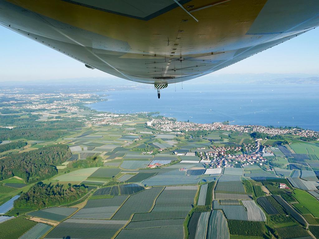 Blick auf den Bodensee vom Zeppelin aus