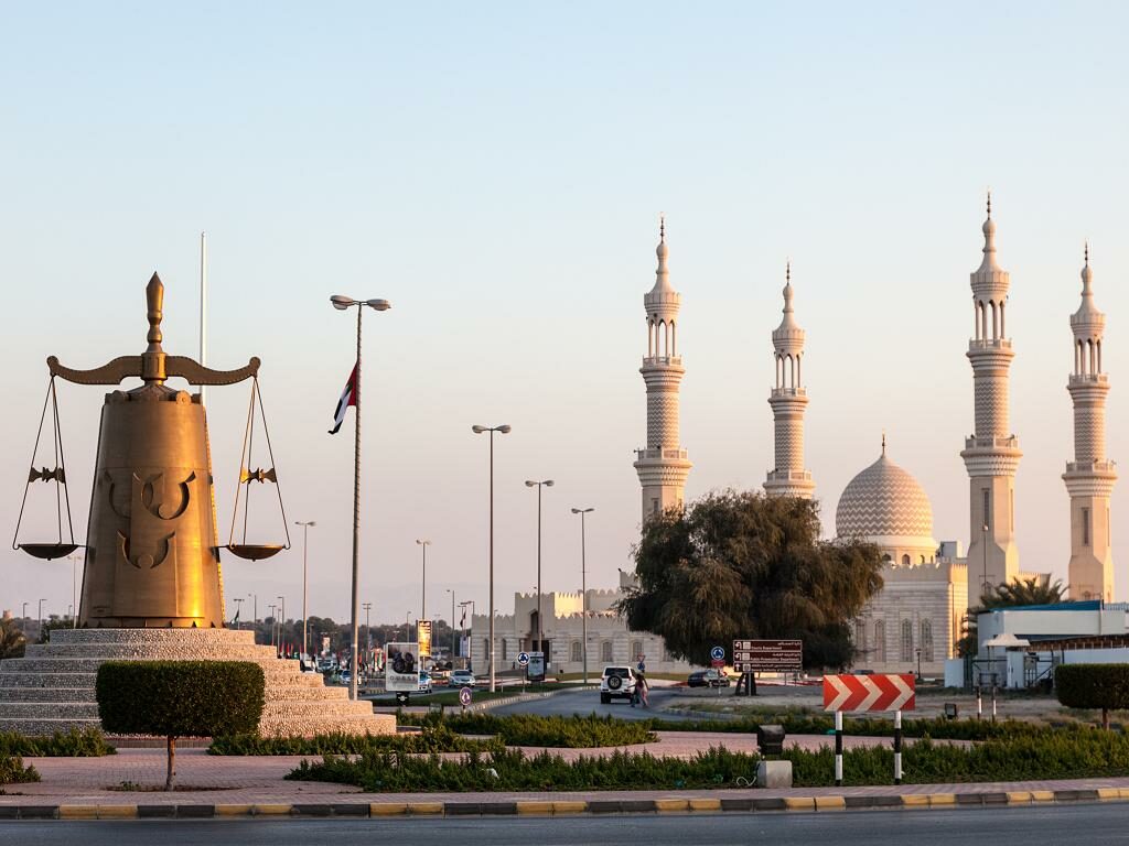 eine-moschee-in-ras-al-khaimah Eine Moschee in Ras al Khaimah