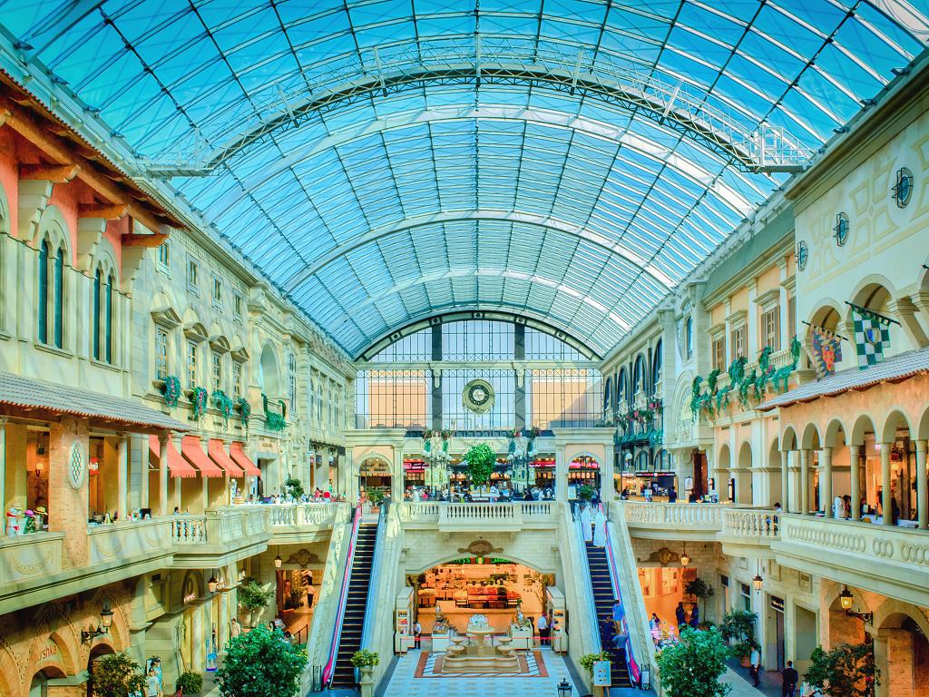 Das Glasdach von der Mall