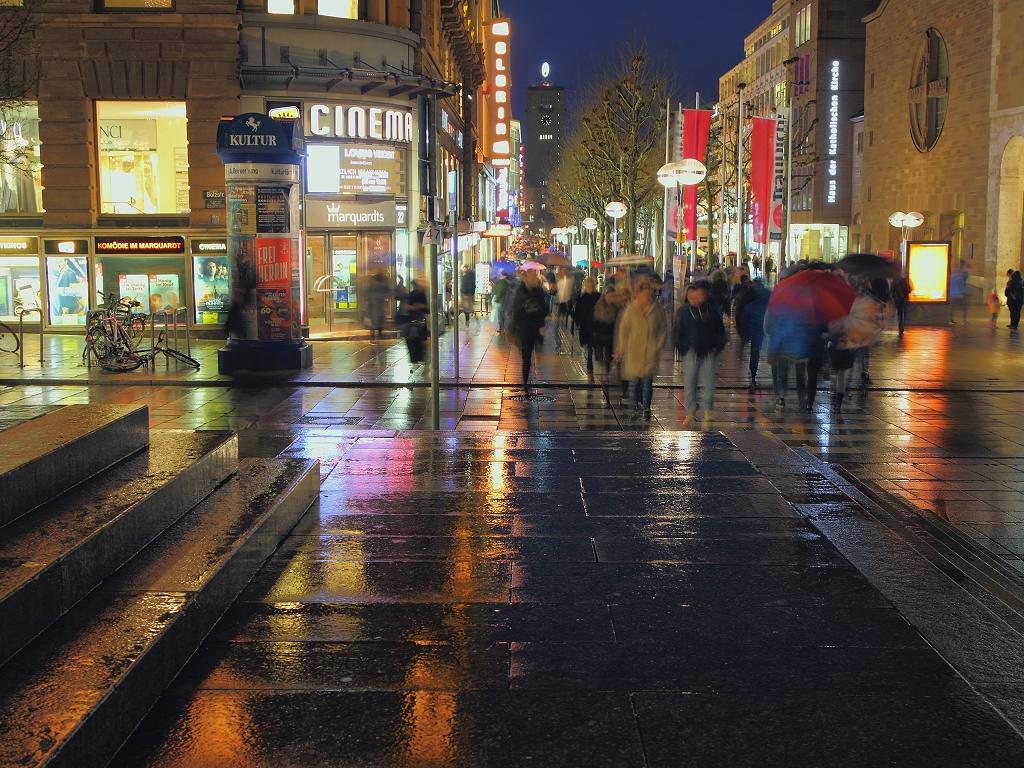 Die Königstraße im Herbst