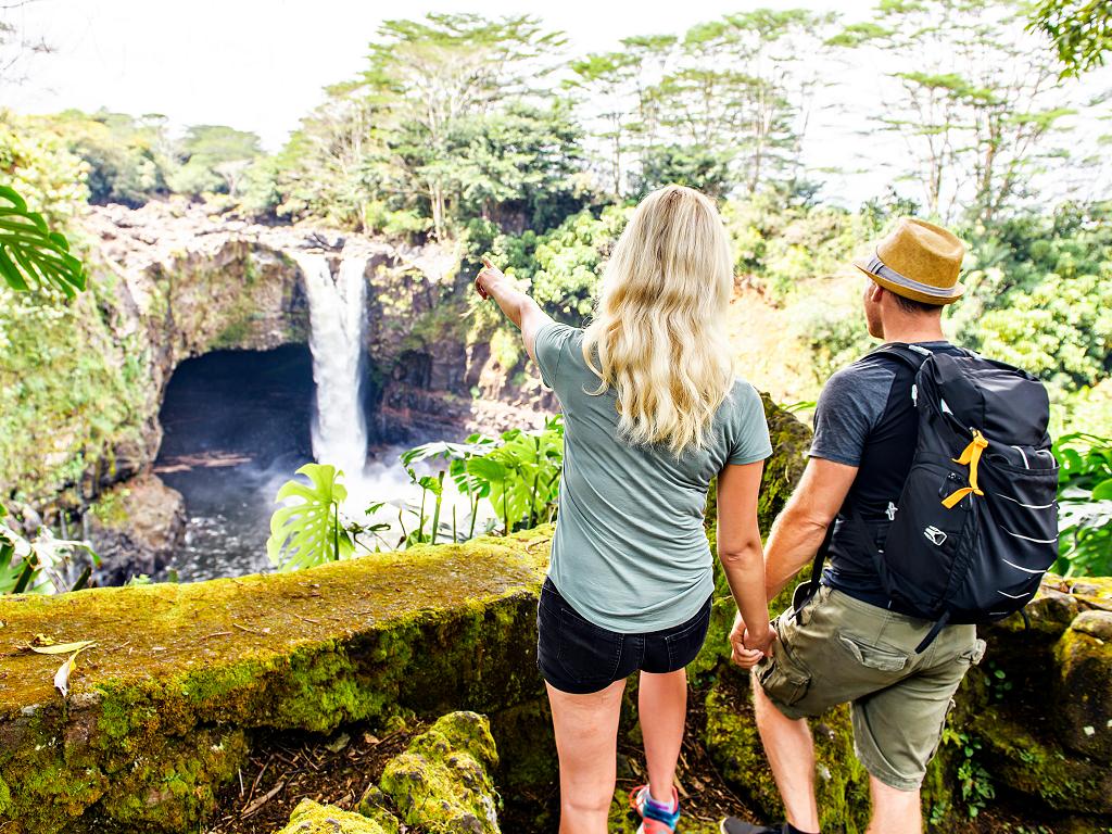 Besucher bei den Rainbow Falls