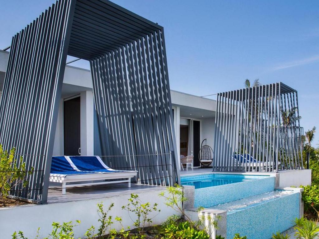 Eine Villa mit Pool | © Nurai Island Hotel