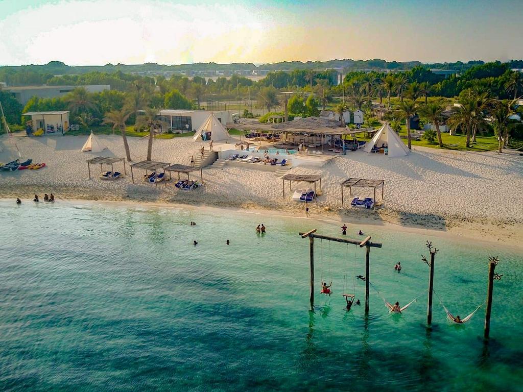 Smokin Pineapple Strand | © Nurai Island Hotel