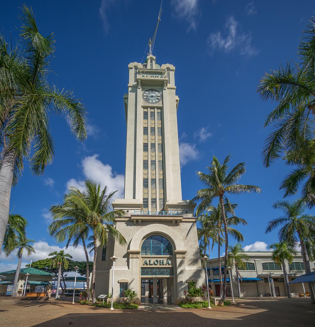 Der Aloha Tower in Honolulu