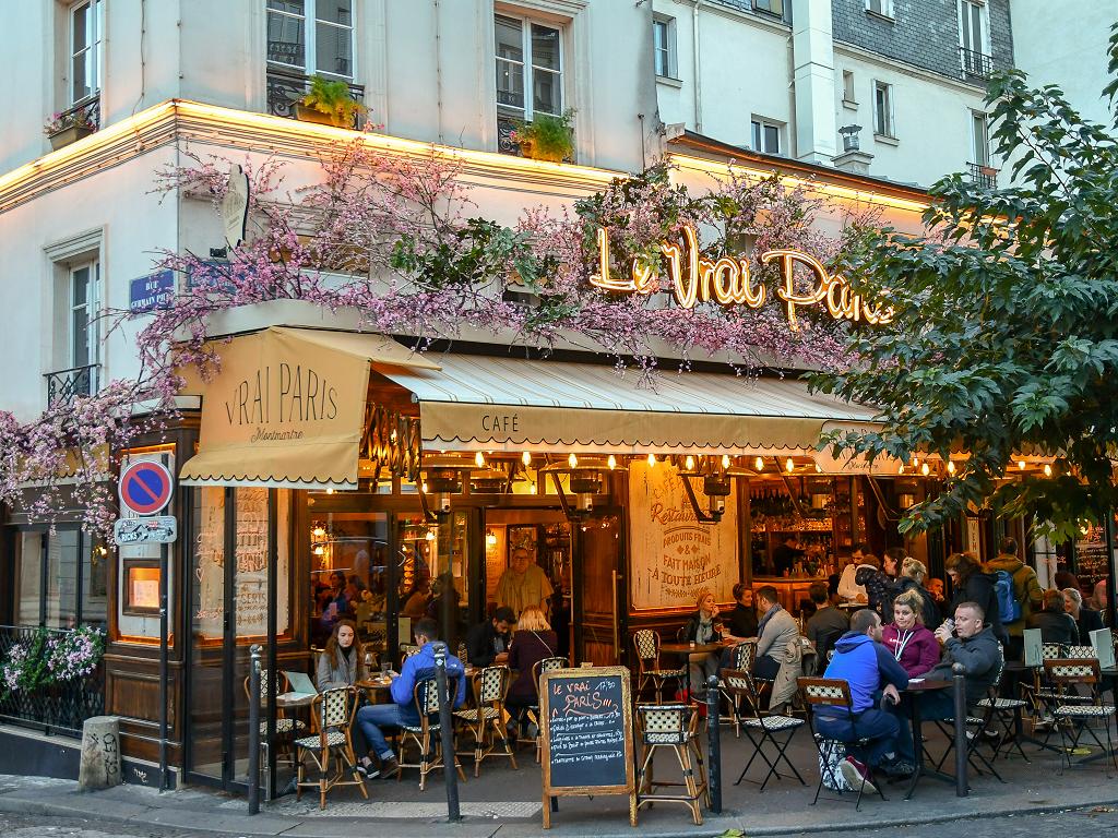Ein Bistro in Paris