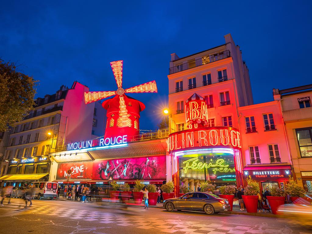 Moulin Rouge bei Nacht