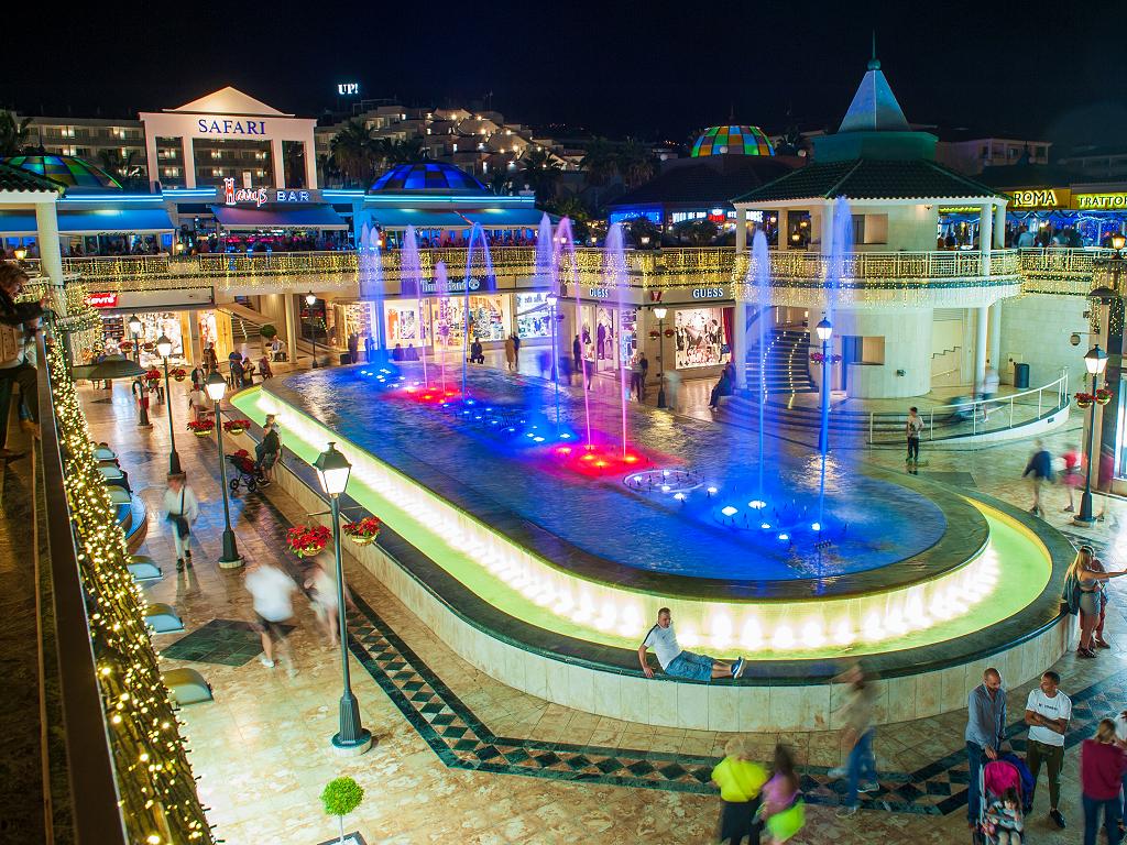 Fountain Las Americas